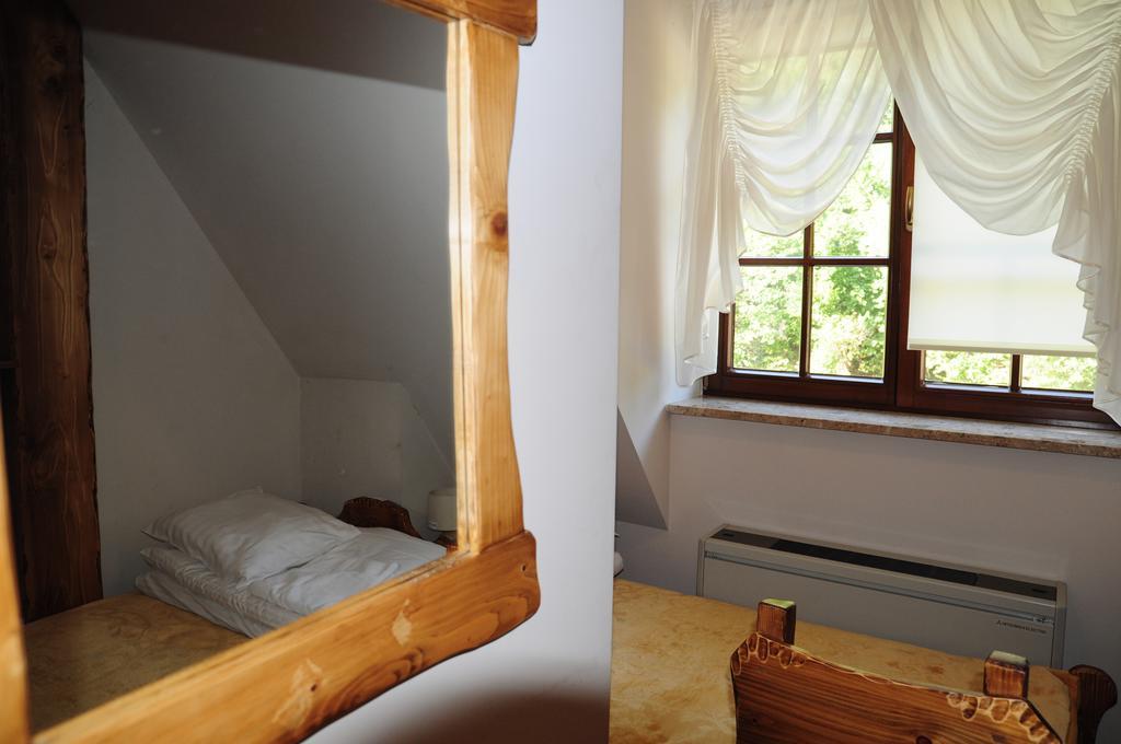 Karczma Parchatka Экстерьер фото